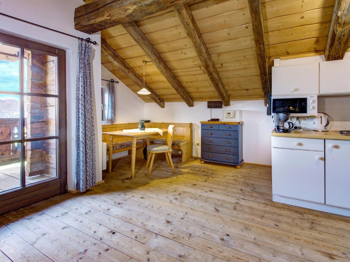 Apartment In Lienz With A Balcony Obernussdorf Bagian luar foto