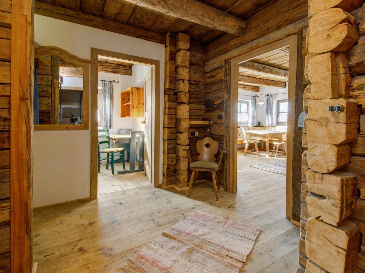 Apartment In Lienz With A Balcony Obernussdorf Bagian luar foto