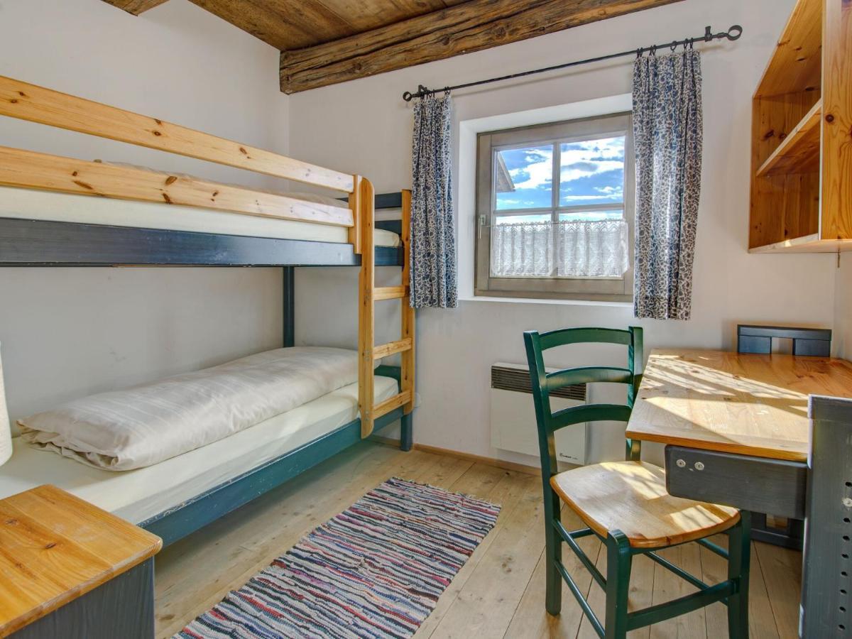 Apartment In Lienz With A Balcony Obernussdorf Bagian luar foto