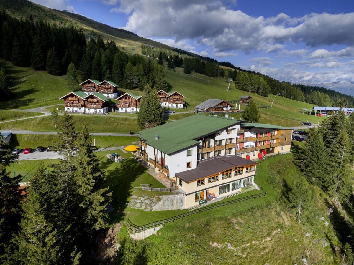 Apartment In Lienz With A Balcony Obernussdorf Bagian luar foto